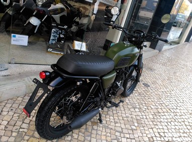 Brixton BX125 Scrambler | Moto