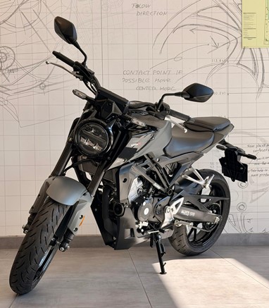 Honda CB 125R | Moto