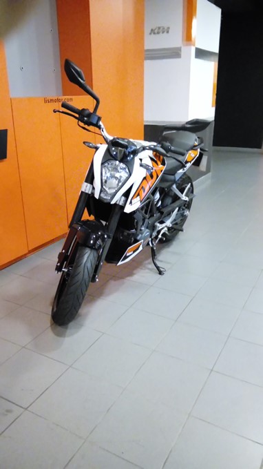 KTM DUKE 125 i ABS | Moto