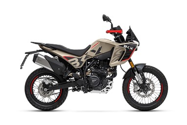 Benelli BKX 300 | Moto | BKX