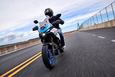 Suzuki SV-7GX | Moto | Estrada