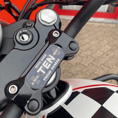 Moto Guzzi V7 STONE TEEN | Moto