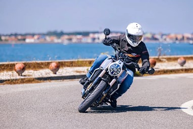 ATAC Komet 400 | Moto | Retro Modernas