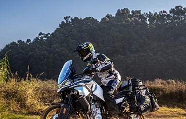 CFMOTO 800MT Explore | Moto | Touring