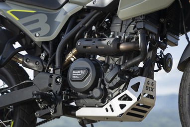 Benelli BKX 300 | Moto | BKX
