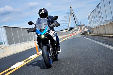 Suzuki SV-7GX | Moto | Estrada