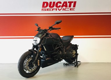 Ducati Diavel Dark | Moto