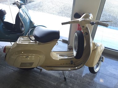 Vespa 50 50S c/ kit 75cc | Moto Clássica