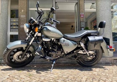 Keeway Superlight 125 | Moto