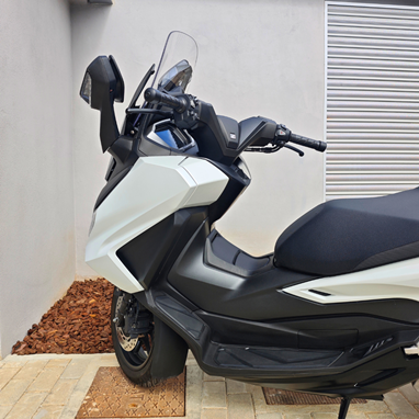 Honda Forza 125 | Scooter