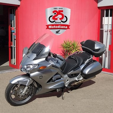 Honda Pan European ST1300 | Moto