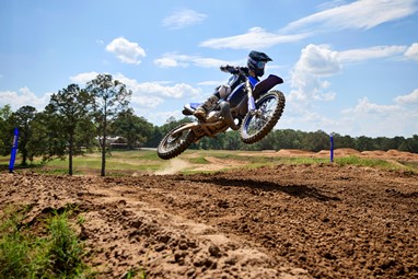 Yamaha YZ250 2026 | Moto | Competição