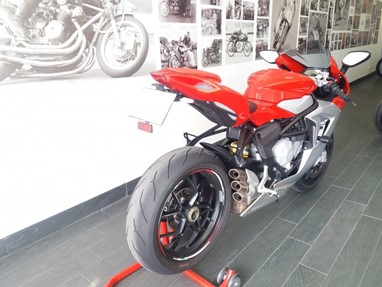 MV Agusta F3 800 | Moto