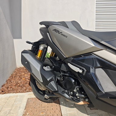 Honda ADV 350 | Scooter