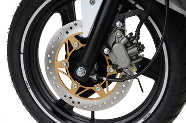 Daelim Roadwin 125 R FI | Moto | Estrada