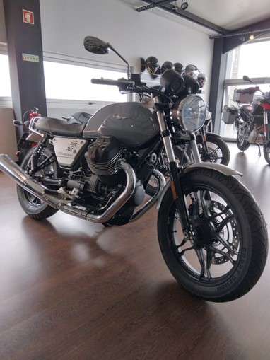 Moto Guzzi MILANO MILANO | Moto