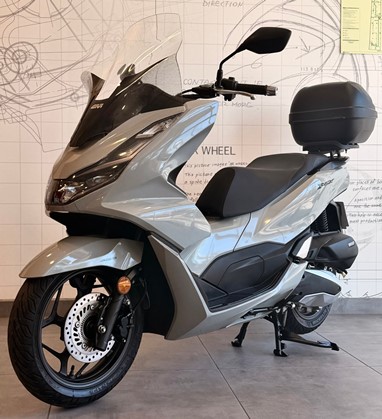 Honda PCX 125 | Scooter