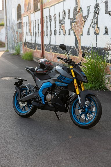 FB Mondial PIEGA 125 ABS | Moto | Adventure