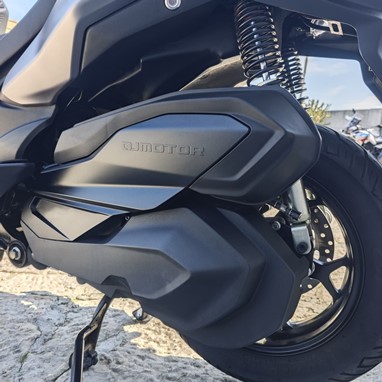 QJ Motor FORT 4.0 FORT 4.0 | Moto
