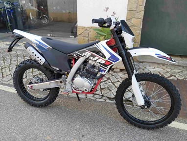 AJP SPR 125 Enduro | Moto