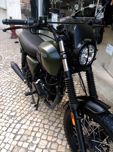 Brixton BX125 Scrambler | Moto