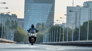 Yamaha TMAX Tech MAX 2026 | Scooter | Desporto
