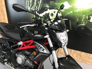 Benelli BN 302 | Moto