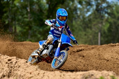 Yamaha YZ65 2026 | Moto | Competição