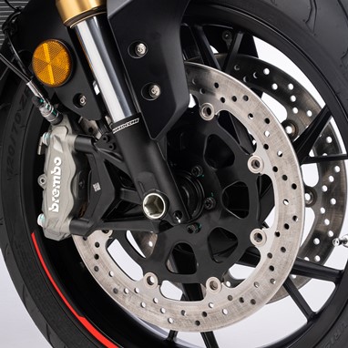 QJ Motor SRK 800 | Moto | Street