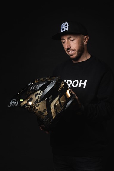 AIROH AVIATOR 3 TC222 - THE LEGEND | Capacete Offroad