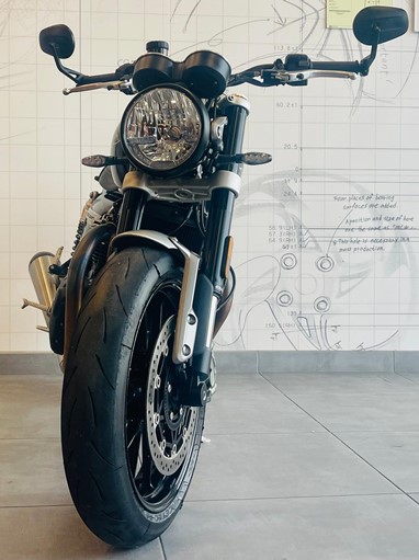 Triumph Street Twin 1200 | Moto