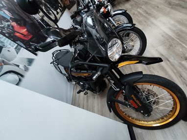 Royal Enfield Himalayan | Moto