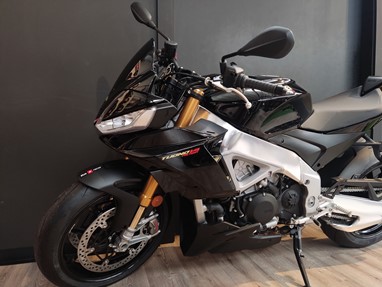 Aprilia Tuono V4 Factory | Moto