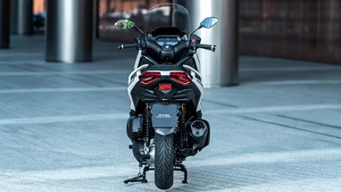 Yamaha XMAX 300 Tech MAX 2025 | Scooter | Desporto