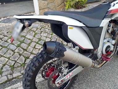 AJP PR7 650 - Estimada e Original | Moto