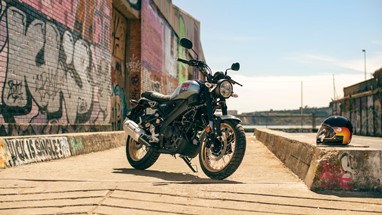 Yamaha XSR125 Legacy 2026 | Moto | Sport Heritage