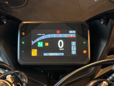 Honda CBR 650R E-Clutch | Moto
