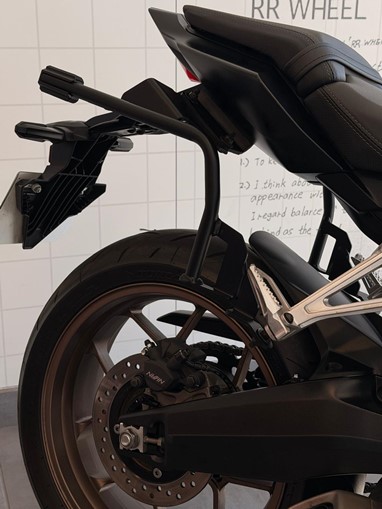 Honda CB 650R E-Clutch | Moto