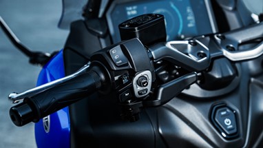 Yamaha TMAX 2026 | Scooter | Desporto