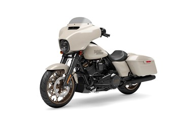 Harley Davidson Street Glide ST 117 (2023) | Moto | Grand American Touring