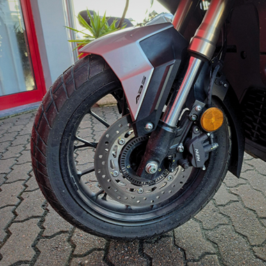 Honda ADV 350 | Moto