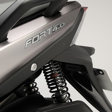 QJ Motor FORT 4.0 | Scooter | Scooters