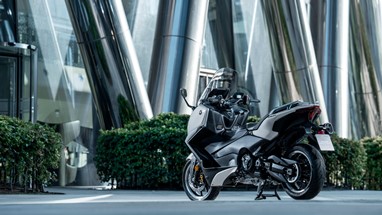 Yamaha TMAX Tech MAX 2026 | Scooter | Desporto