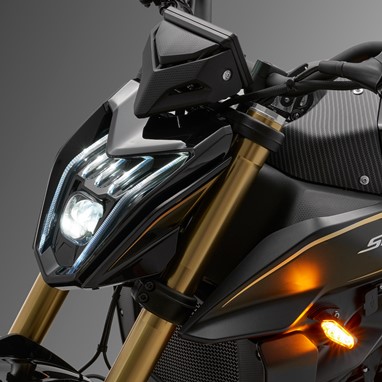 QJ Motor SRK 600 | Moto | Street