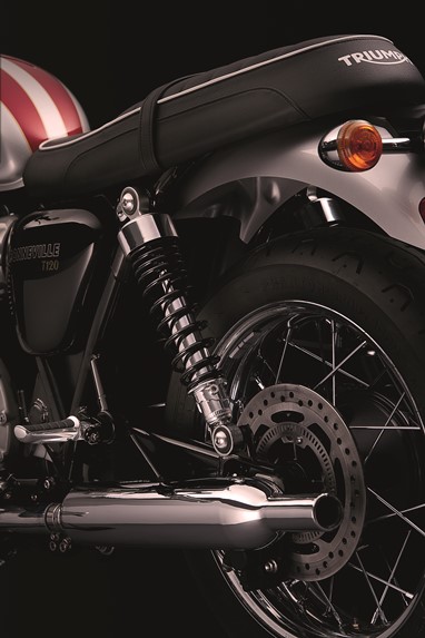 Triumph Bonneville T120 | Moto | Classics