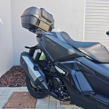 Honda ADV 350 | Scooter