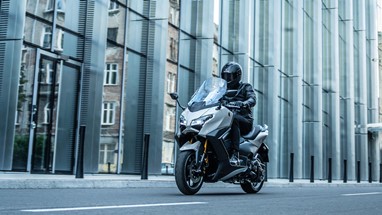 Yamaha TMAX Tech MAX 2026 | Scooter | Desporto