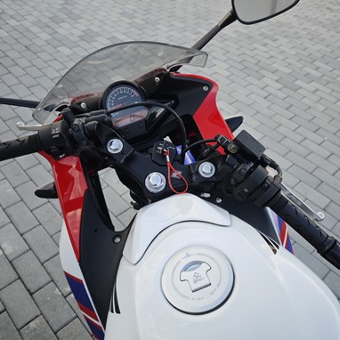 Honda CBR 125R | Moto