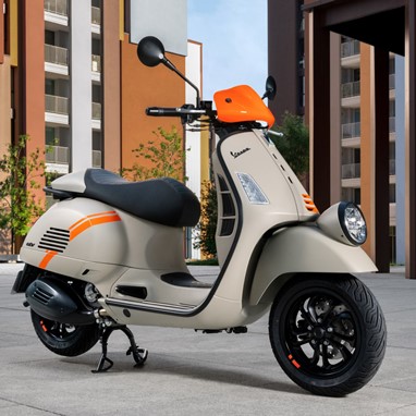 Vespa GTV 300 | Scooter | GTV