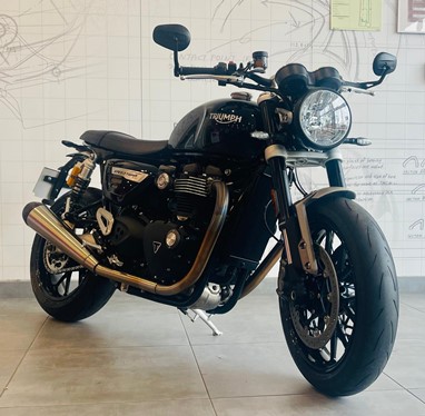 Triumph Street Twin 1200 | Moto
